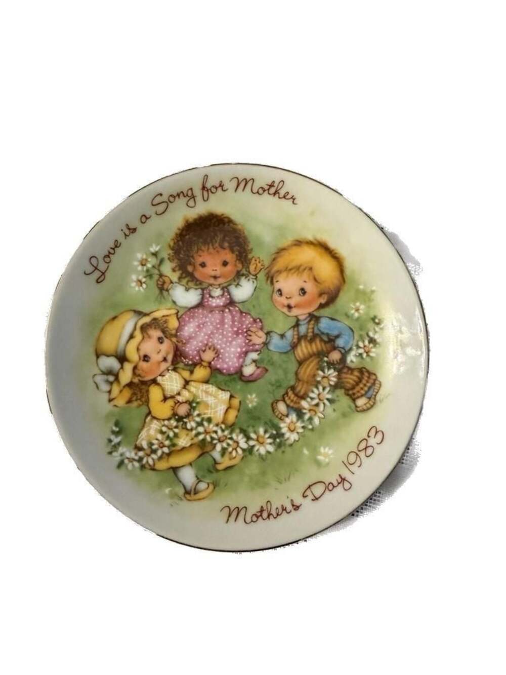 Avon 1983 Mother's Day Plate Love is a Song for Mother